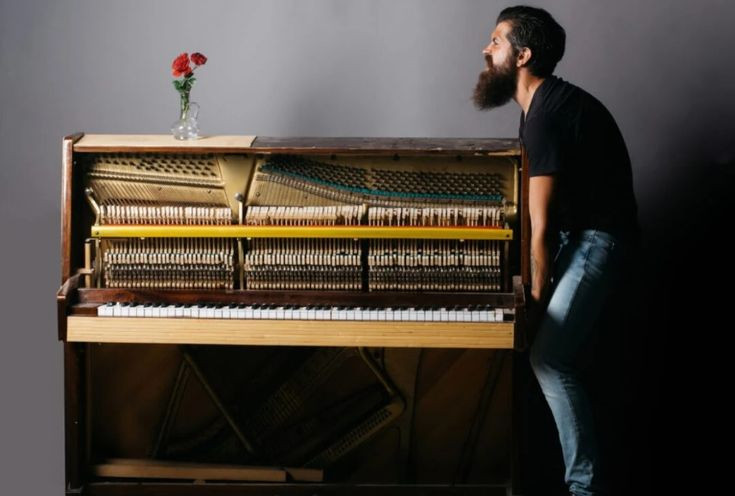 moving piano