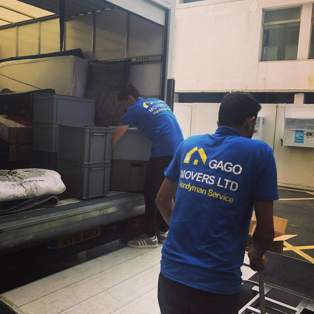 Large van used for 1 bed flat move in London