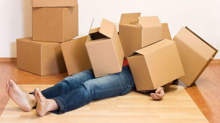 packing clothes efficiently when moving house